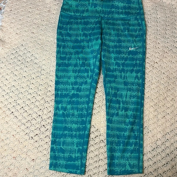 NIKE Women's 22" Epic Run Cropped Running Tights 825863 Green Blue Print Size S - Picture 1 of 11